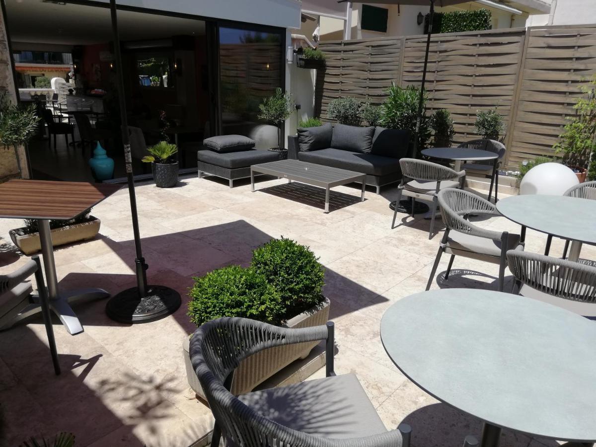 Hotel Miramar- Cap D'Antibes - La Garoupe Plage Екстер'єр фото