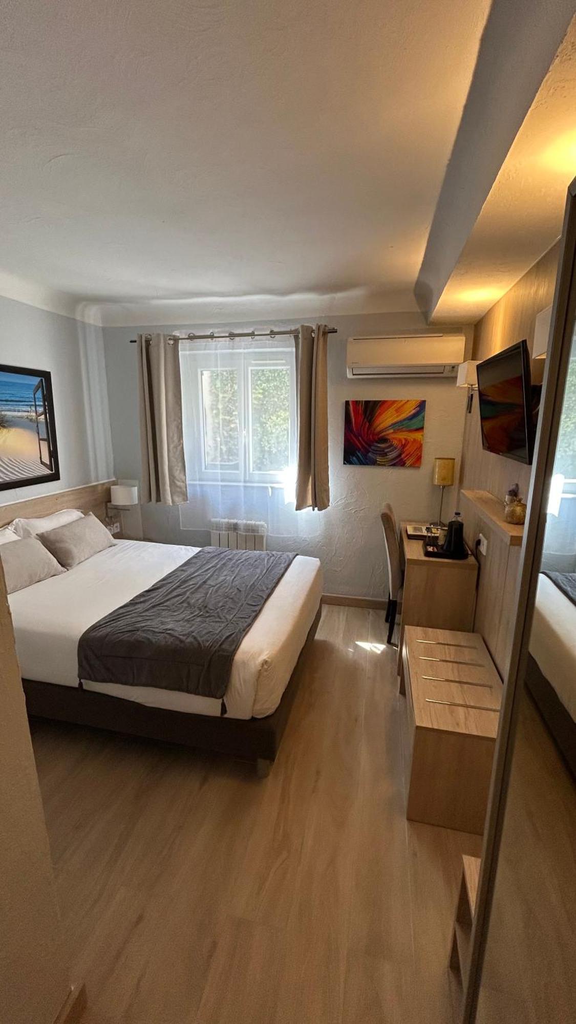 Hotel Miramar- Cap D'Antibes - La Garoupe Plage Екстер'єр фото